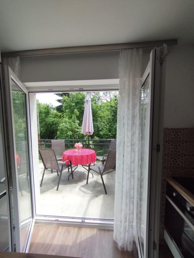 Cozy And Charming Apt. Sarajevo Apartment Exterior photo